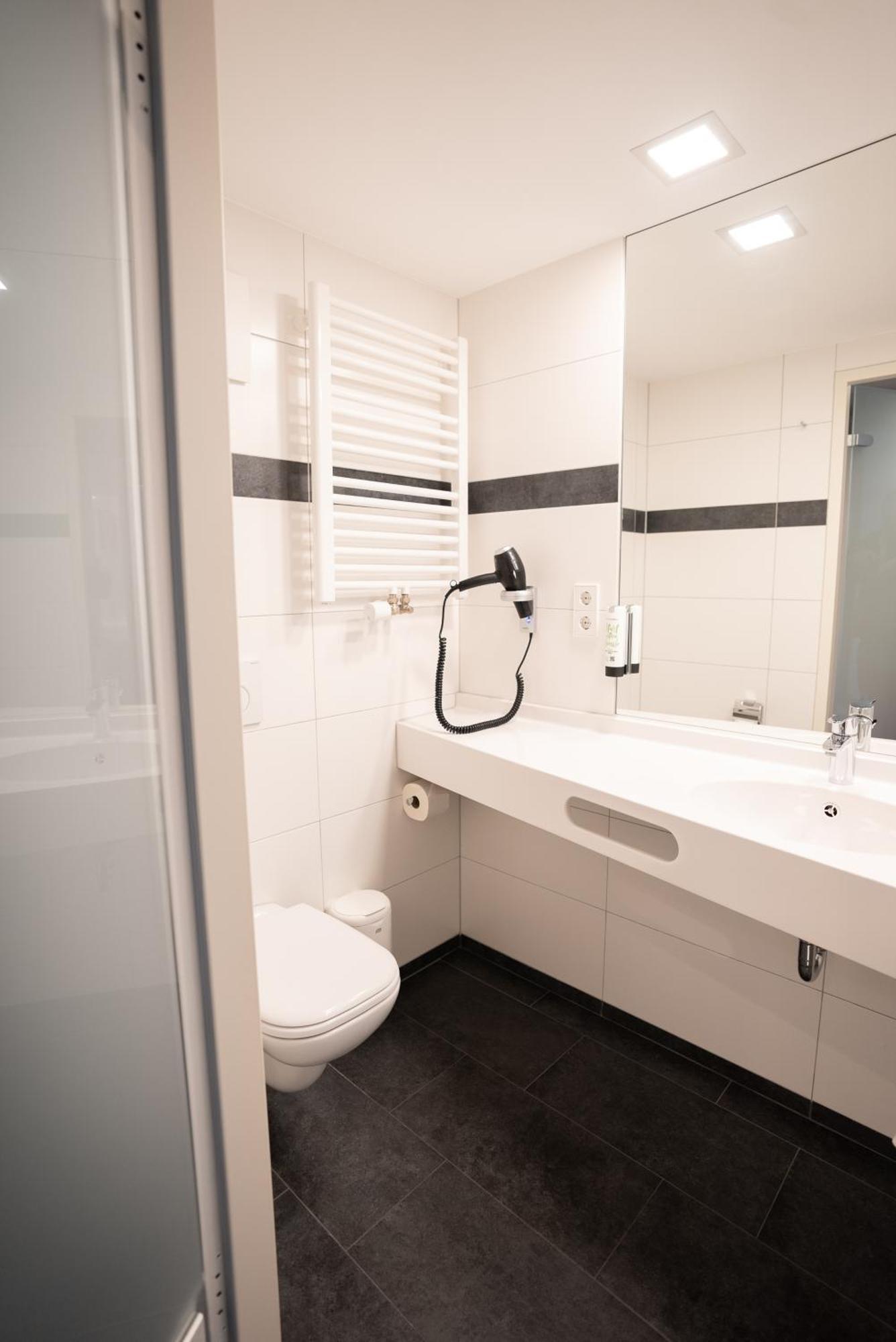 Qubixx Stadtmittehotel Schwabisch Hall Bagian luar foto